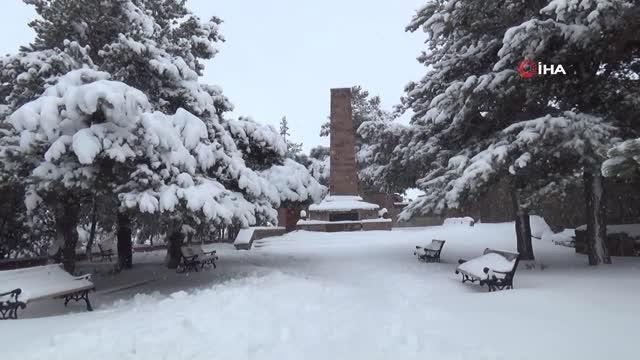 8 Mart Dünya kadınlar Günü'nde Nene Hatun mezarı başında anıldı