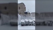 Burgos amanece sepultada por la nieve