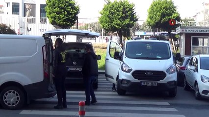Uyuşturucudan gözaltına alınan oyuncu Ayşegül Çınar adliyeye getirildi