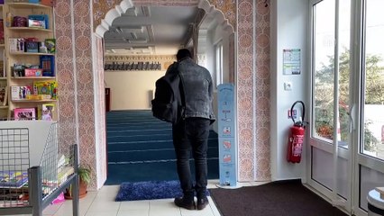 PARİS - Somalili Muhammed, çatışmalardan kaçarak sığındığı Fransa’da sokağa terk edildi