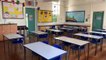 إنجلترا تعيد فتح المدارس مع تخفيف القيود المرتبطة بالوباء