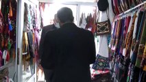 MARDİN - Başkan Şahin, 8 Mart Dünya Kadınlar Günü'nü karanfil dağıtarak kutladı