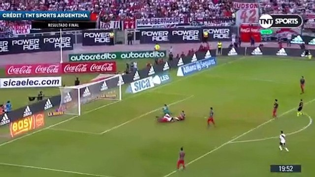 La très belle volée de Julián Álvarez avec River Plate
