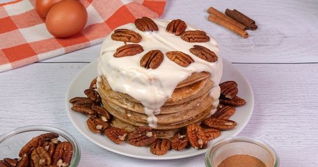 Transformez le fameux carrot cake en pancakes totalement healthy !