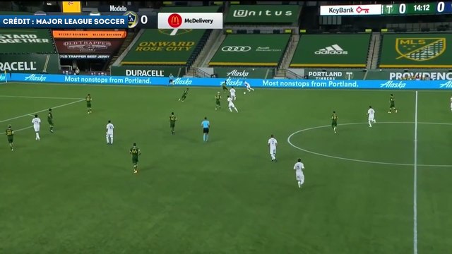 Le premier but d'Efraín Álvarez en MLS avec le Los Angeles Galaxy