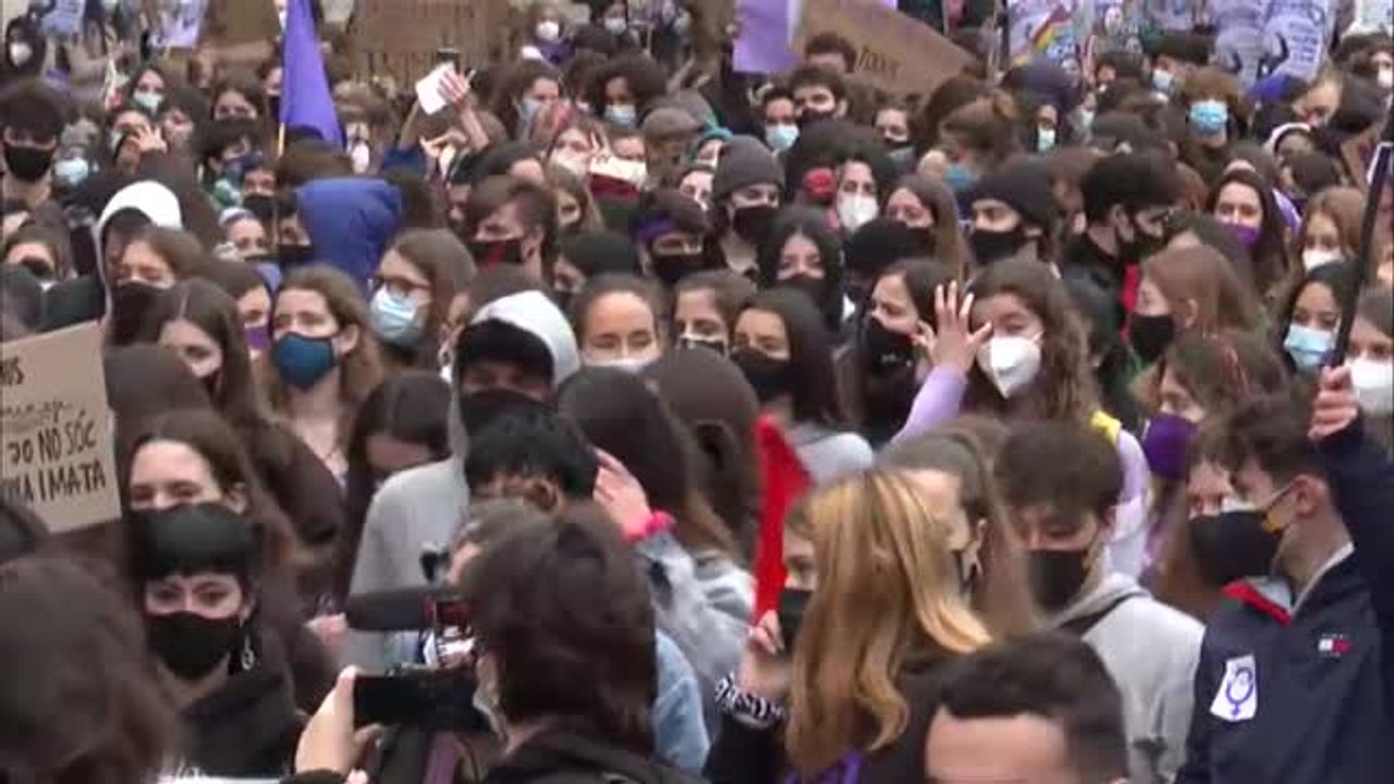 Concentraciones y marchas por el 8M menos numerosas por el Covid