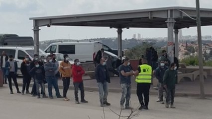 Israel comienza su campaña de vacunación a palestinos con permiso de trabajo