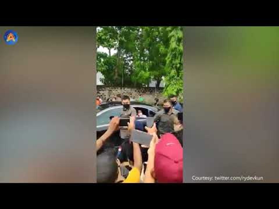 VIRAL! PETUGAS PASPAMPRES JATUH DIDORONG EMAK-EMAK