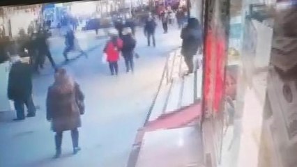 GAZETECİ LEVENT GÜLTEKİN'E SALDIRI ANI KAMERADA