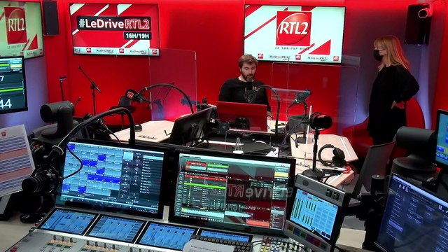 Flo Delavega dans #LeDriveRTL2 (05/03/21)