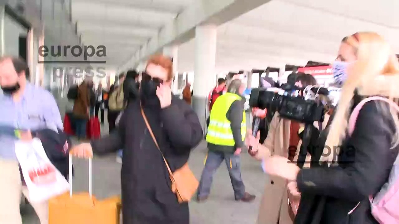 Najwa Nimri, muy agresiva, agrede a varios reporteros tras los Goya 2021