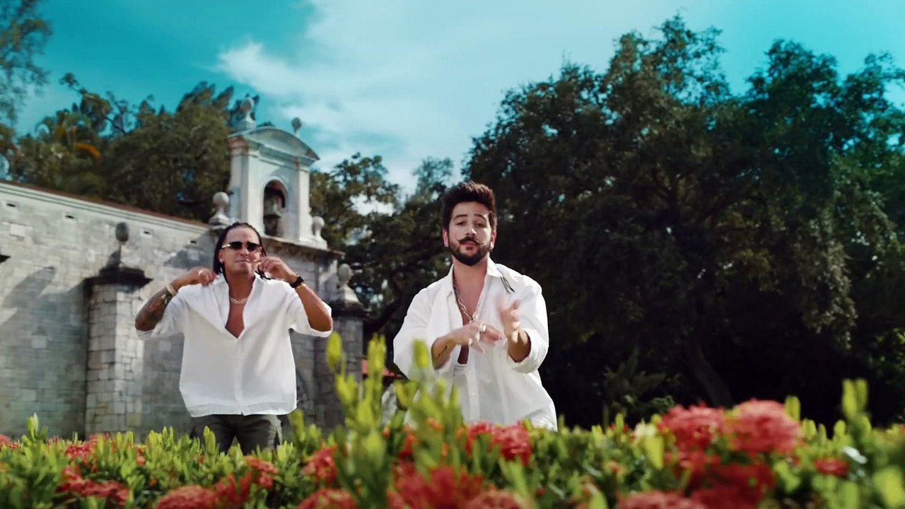 Ozuna y Camilo - Despeinada