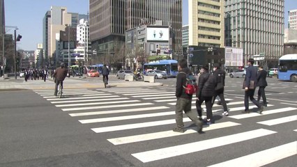 [날씨] 오늘도 포근, 일교차 주의...중서부·전북 공기 탁해 / YTN