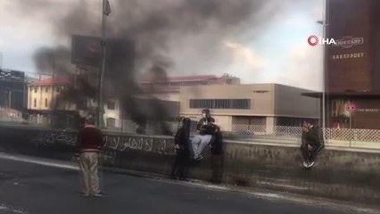 - Lübnan'da ekonomik kriz, protestocuları yine sokaklara döktü