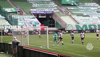 Đã đá hỏng penalty, đến sút bồi còn thảm họa hơn