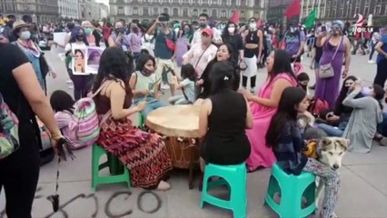 Entre batucadas, consignas pacíficas contingentes de mujeres se manifestaron sin violencia