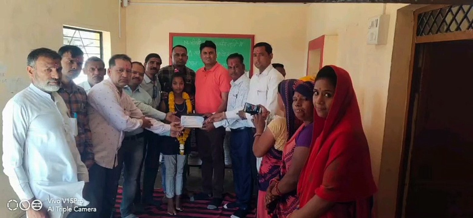 माता-पिता की मौत के बाद पढाई न छूटे इसलिए शिक्ष...