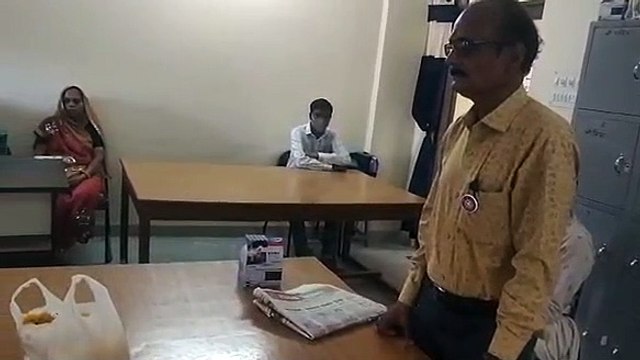 महिलाओं के सम्मान में मक्सी तिलक स्कूल में हुआ आयोजन
