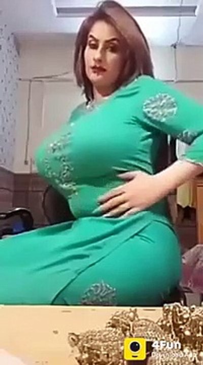 BELLY DANCER
