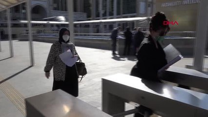 İntihar mı, cinayet mi? : 5'nci kattan düşen adamın üzerinde 25 bıçak darbesi