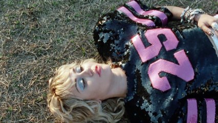 Miley Cyrus : le clip "Angels Like You"