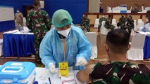 CAKARTA - Endonezya Donanması'na Kovid-19 aşısının ilk dozu yapıldı