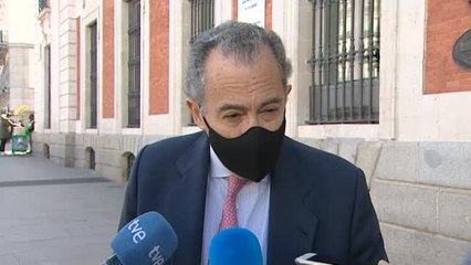 Ayuso veta a la ministra de Igualdad en un instituto público