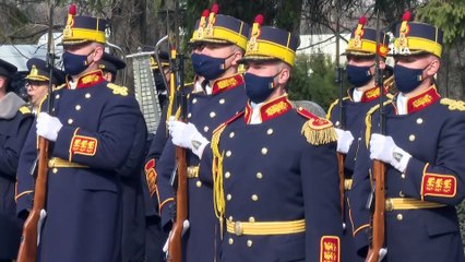 - Milli Savunma Bakanı Akar, Romanya’daki Türk şehitliğini ziyaret etti