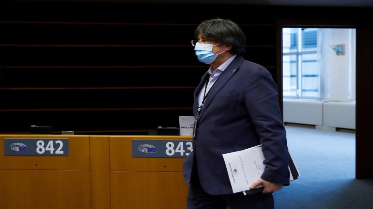 EU Parliament lifts immunity of 3 Catalans, including Puigdemont