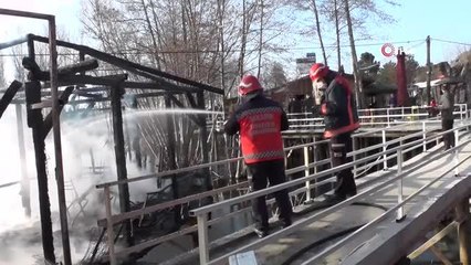 Acarlar Longozunda bulunan baraka küle döndü