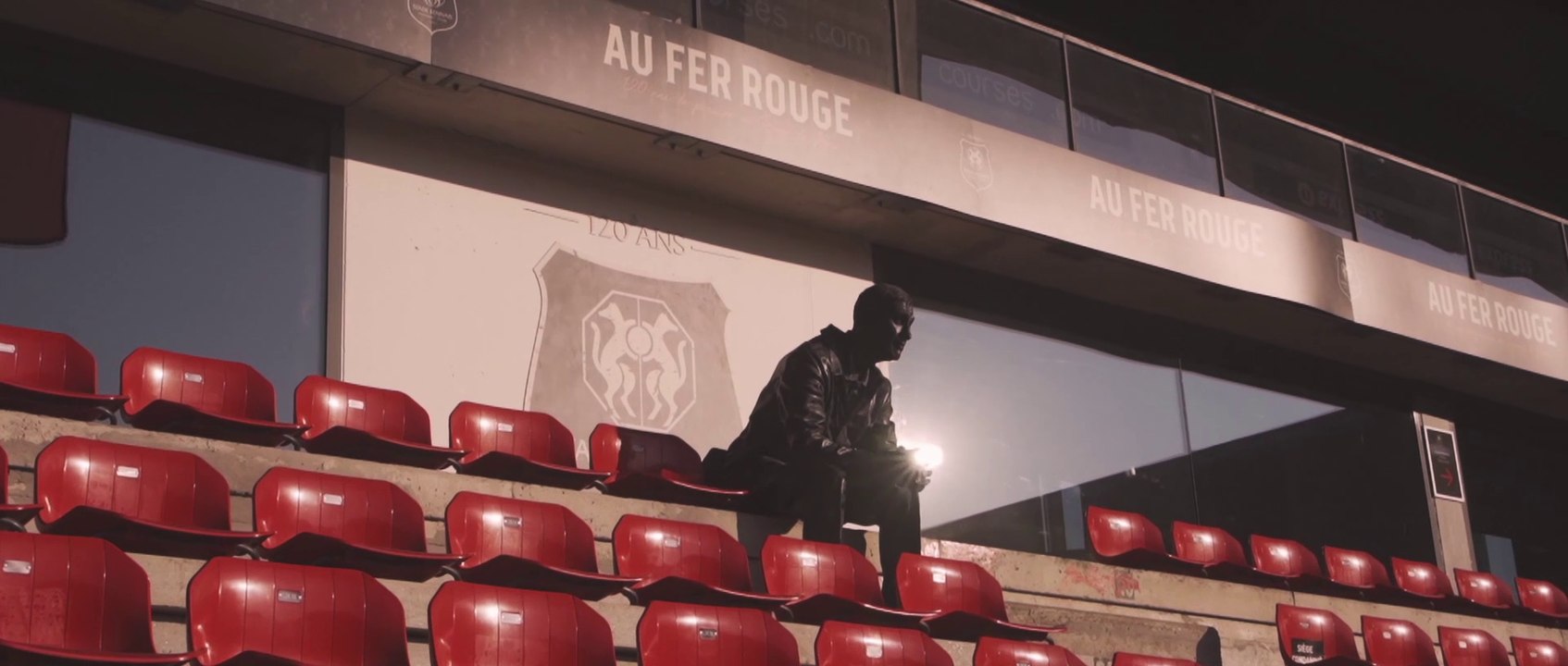 Au Fer Rouge : 120 ans de passion en Rouge et Noir