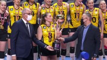 İSTANBUL - Kupa Voley'de şampiyon VakıfBank