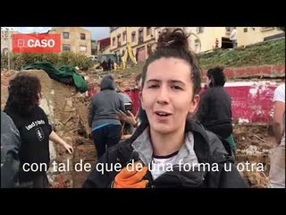 Una de las voluntarias que trabaja para paliar los efectos de la gota fría en L'Espluga de Francolí
