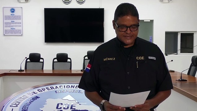 Juan Manuel Méndez, director del Centro de Operaciones de Emergencias (COE) anuncia las provincias puestas en alerta verde y amarilla.