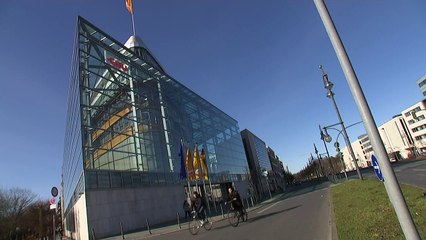Scandalo mascherine sul Bundestag. Coinvolti due conservatori