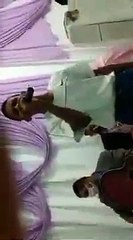 Cantando o hino Deus faz ( Cassiane na igreja )