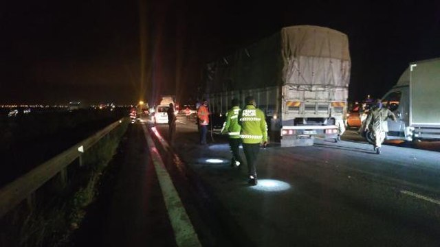 Son dakika haberi... Osmaniye'de 5 araçlı zincirleme kaza 1 ölü, 5 yaralı