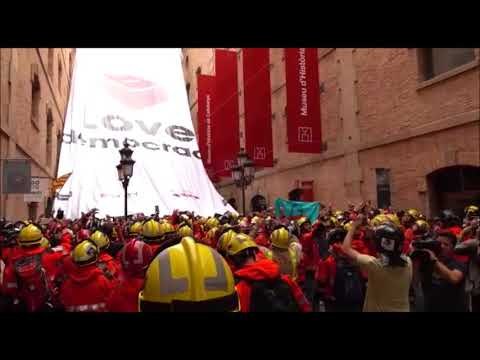 Bombers criden: Votarem!