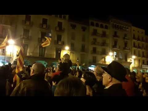 Concentració a la plaça Major de Vic per la llibertat dels presos polítics