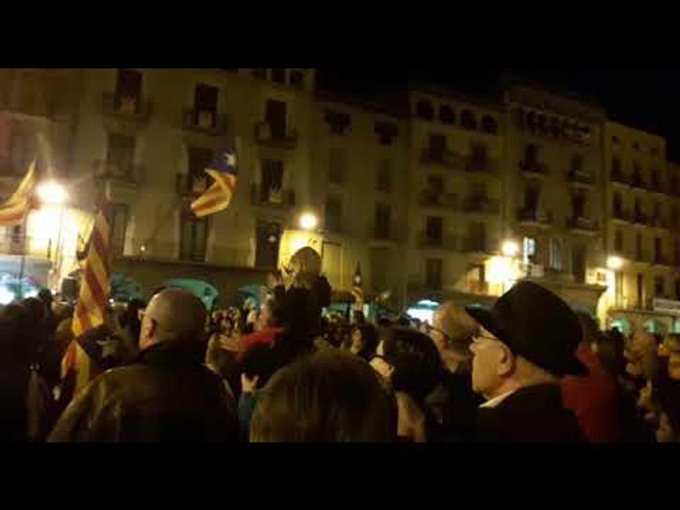 Concentració a la plaça Major de Vic per la "llibertat dels presos polítics"