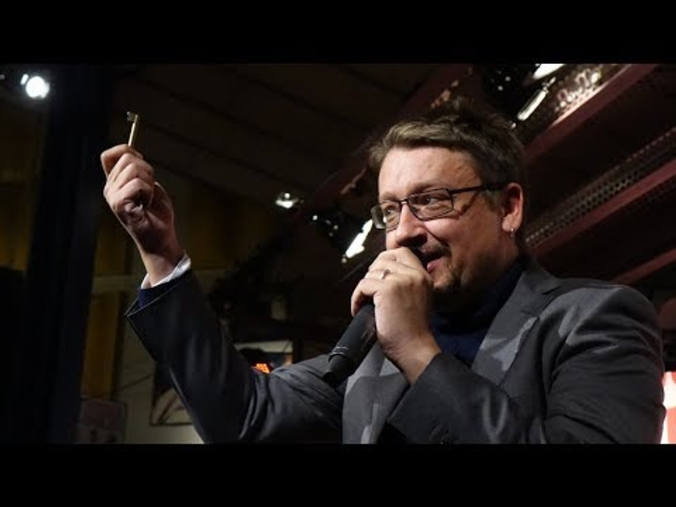 Iu-tuber en Campanya: "Arrimadas és la candidata d'Aznar"