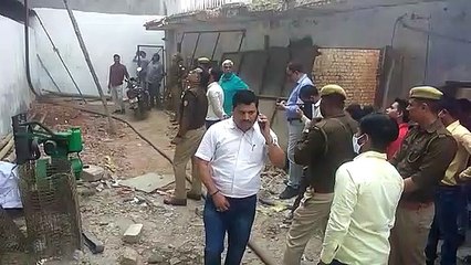 मेगा शॉप में भीषण आग लगने से शहर में मचा हड़कंप