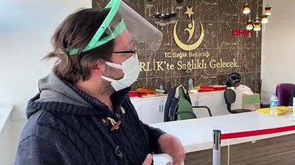 17 yaşındaki kız su şişesiyle sağlık çalışanını yaralamıştı! O anlar kamerada