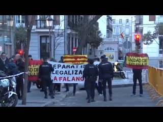 Ultras ante el Supremo: "Mas, traidor, tu sitio es la prisión"