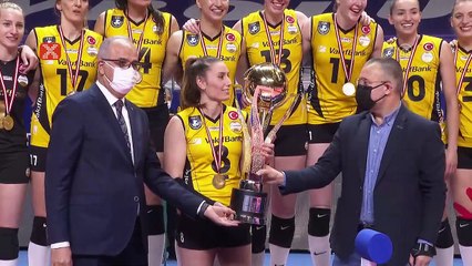 Kupa Voley'de şampiyon VakıfBank