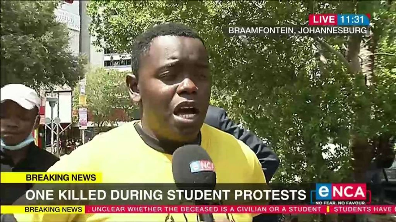 Wits students continue protest