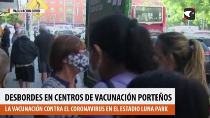 El Luna Park se convirtió en un centro de vacunación y hubo largas filas de mayores de 80 años