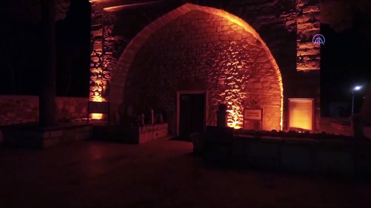 MANİSA - Yunus Emre ve Tapduk Emre türbelerinde çevre düzenlemesi tamamlandı