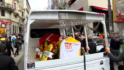 Rasim Öztekin için ilk tören Galatasaray Lisesi'nde yapıldı