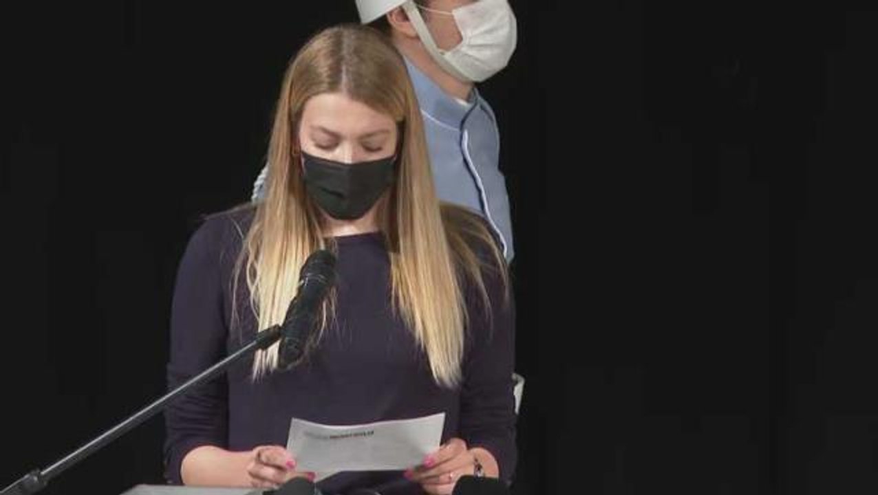 Derya Şensoy, gözyaşları içinde babası Ferhan Şensoy'un Rasim Öztekin'e yazdığı mektubu okudu